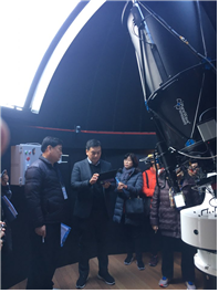 ▶ 2019년도 주민참여예산위원들의 천체관측시설 구축 후, 방문 모습.