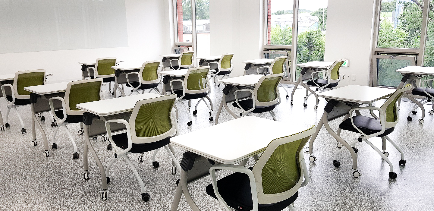 �����׽� �������